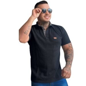 Camisa tipo polo marron negra