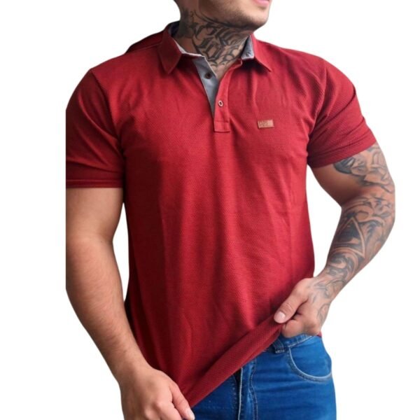 Camisa tipo polo roja