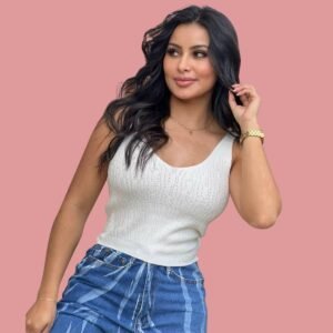 Blusa básica en hilo fino estilo texturizado